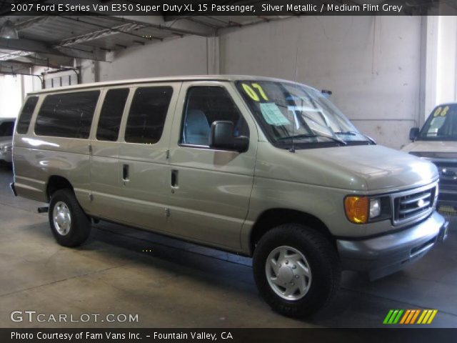 2007 Ford E Series Van E350 Super Duty XL 15 Passenger in Silver Metallic