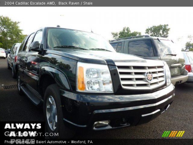 2004 Cadillac Escalade AWD in Black Raven