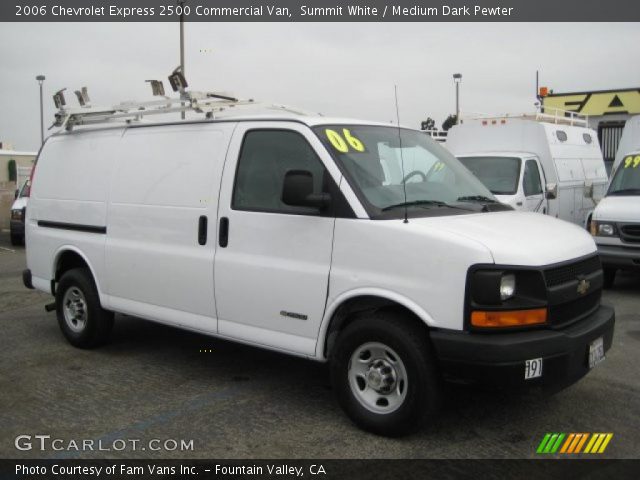 2006 Chevrolet Express 2500 Commercial Van in Summit White