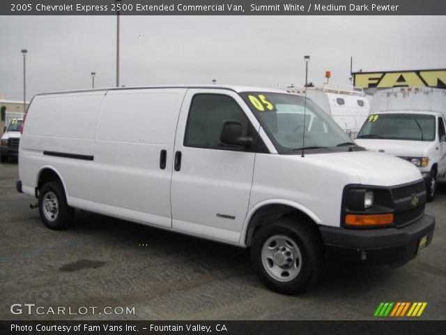 2005 Chevrolet Express 2500 Extended Commercial Van in Summit White