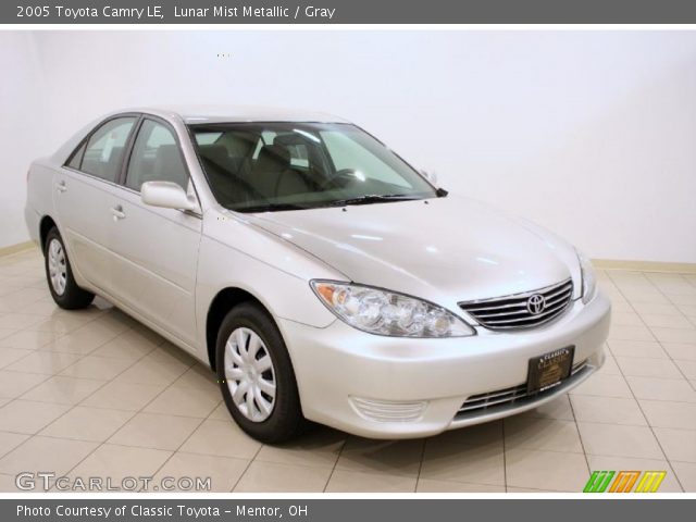 2005 Toyota Camry LE in Lunar Mist Metallic