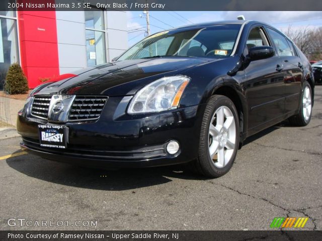 2004 Nissan Maxima 3.5 SE in Onyx Black