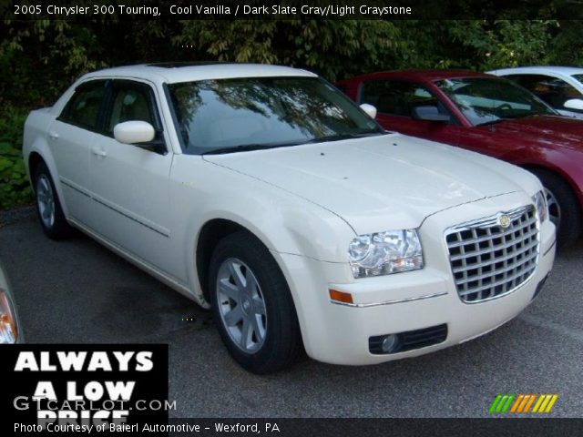 2005 Chrysler 300 Touring in Cool Vanilla