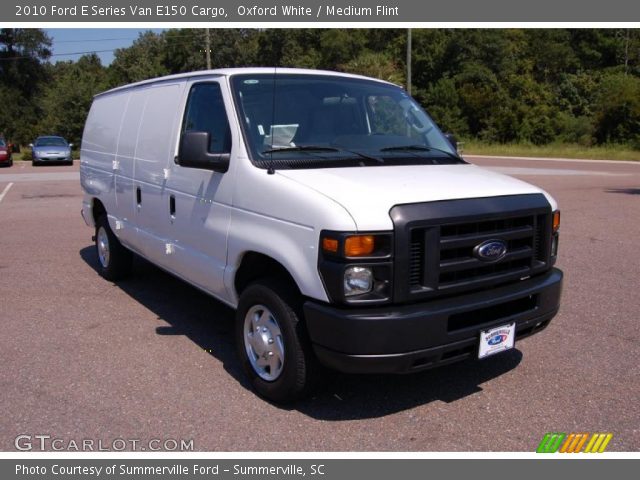 2010 Ford E Series Van E150 Cargo in Oxford White