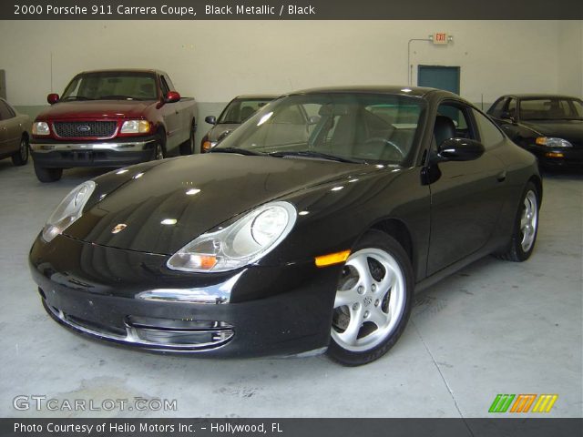 2000 Porsche 911 Carrera Coupe in Black Metallic