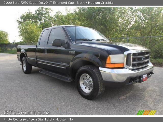 2000 Ford F250 Super Duty XLT Extended Cab in Black
