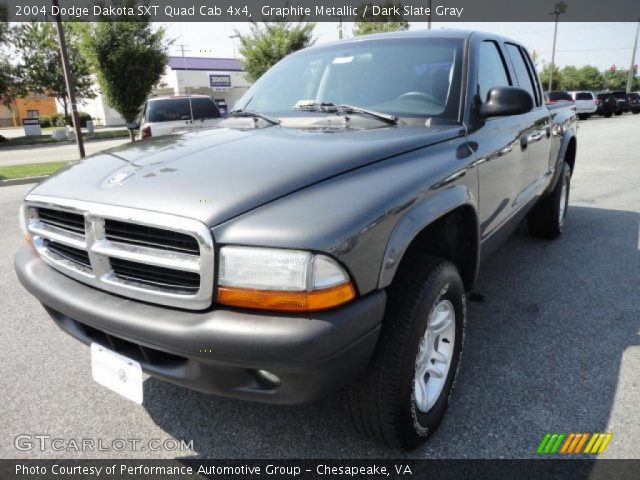 2004 Dodge Dakota SXT Quad Cab 4x4 in Graphite Metallic