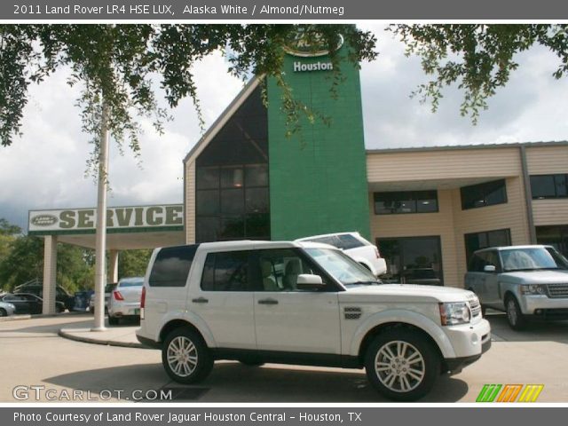 2011 Land Rover LR4 HSE LUX in Alaska White