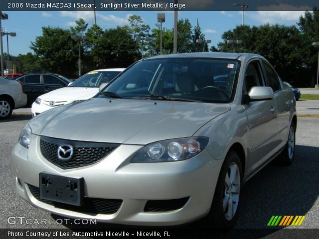 2006 Mazda MAZDA3 i Sedan in Sunlight Silver Metallic