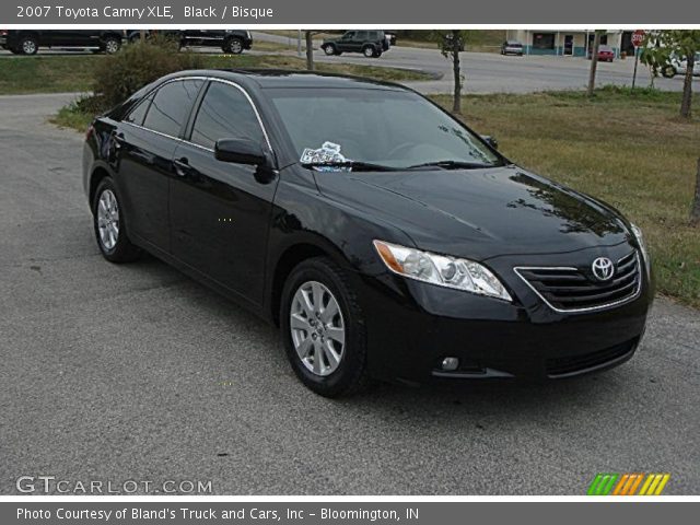2007 Toyota Camry XLE in Black