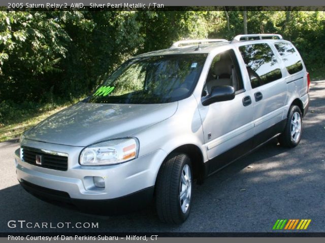 2005 Saturn Relay 2 AWD in Silver Pearl Metallic