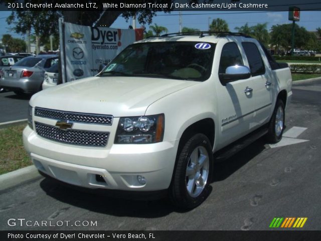 2011 Chevrolet Avalanche LTZ in White Diamond Tricoat