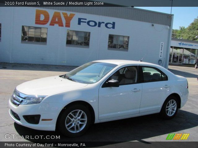 2010 Ford Fusion S in White Suede