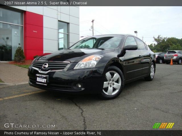 2007 Nissan Altima 2.5 S in Super Black