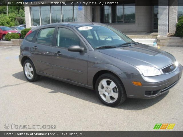 2007 Ford Focus ZX5 SES Hatchback in Liquid Grey Metallic