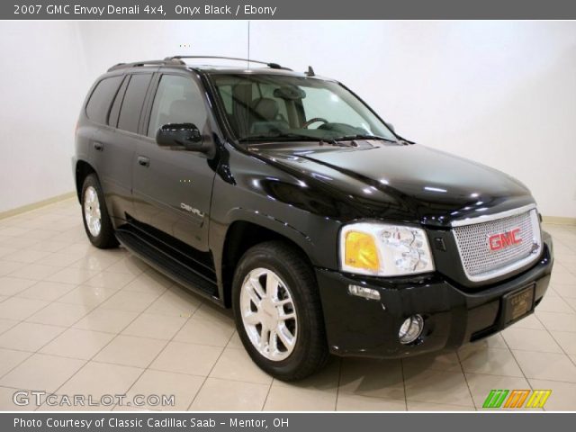 2007 GMC Envoy Denali 4x4 in Onyx Black