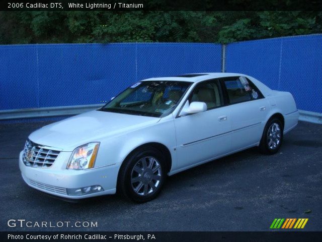 2006 Cadillac DTS  in White Lightning