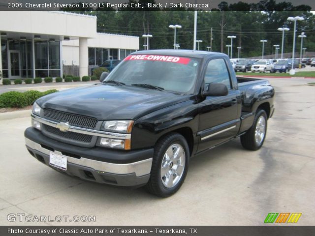 2005 Chevrolet Silverado 1500 LS Regular Cab in Black