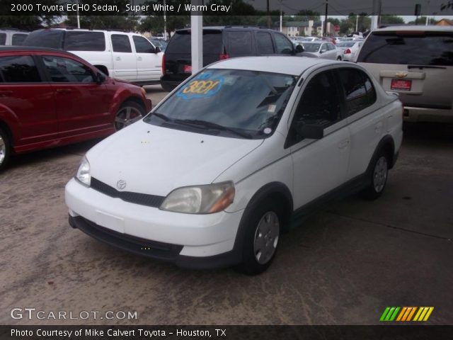 2000 Toyota ECHO Sedan in Super White