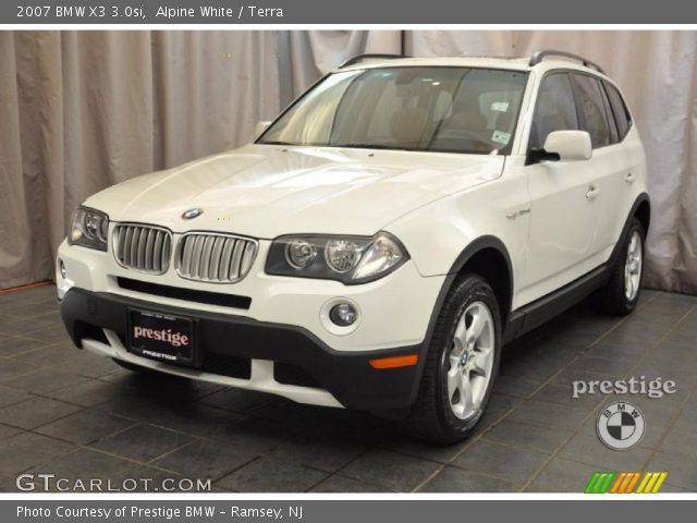 2007 BMW X3 3.0si in Alpine White