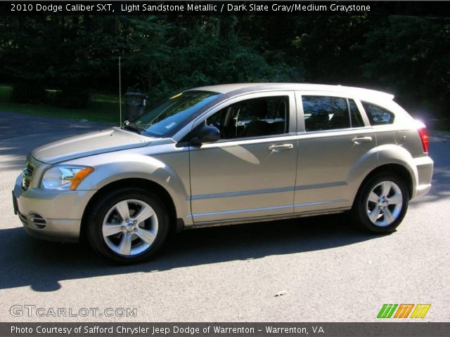 2010 Dodge Caliber SXT in Light Sandstone Metallic