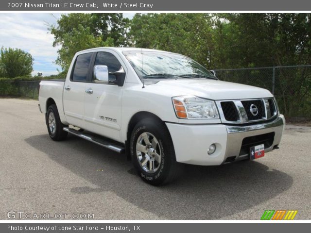 2007 Nissan Titan LE Crew Cab in White