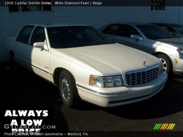 1998 Cadillac DeVille Sedan in White Diamond Pearl