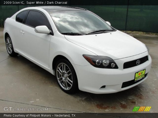 Scion Tc 2009 White. Super White 2009 Scion tC with Dark Charcoal interior 2009 Scion tC in Super