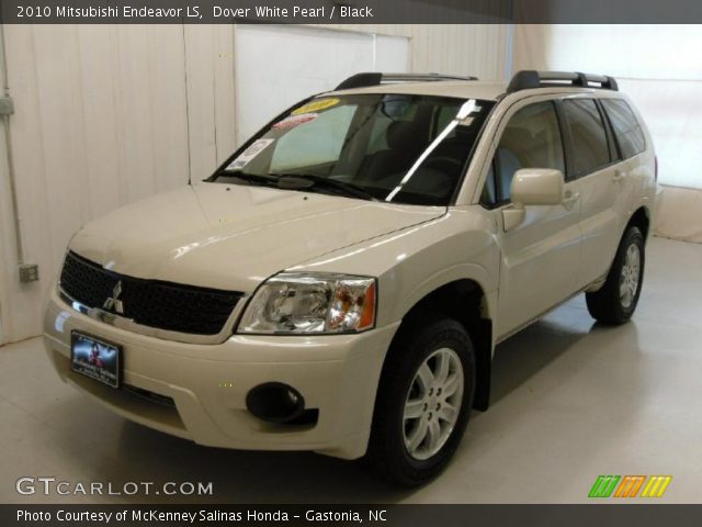 2010 Mitsubishi Endeavor LS in Dover White Pearl