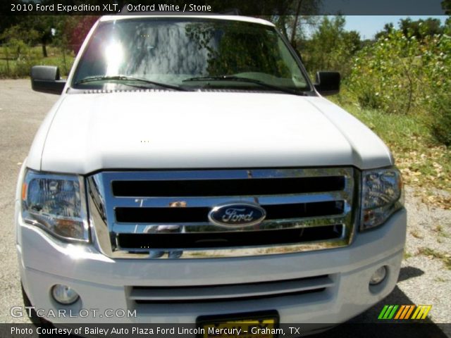 2010 Ford Expedition XLT in Oxford White