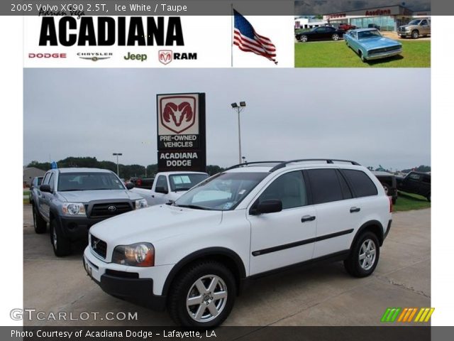 2005 Volvo XC90 2.5T in Ice White