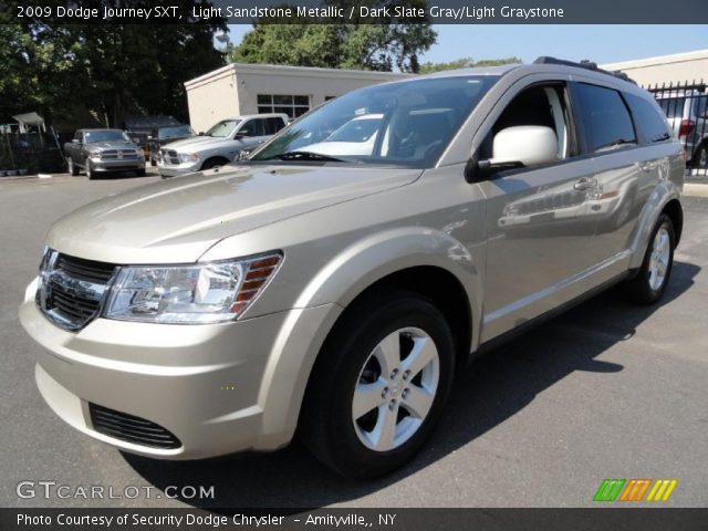 2009 Dodge Journey SXT in Light Sandstone Metallic
