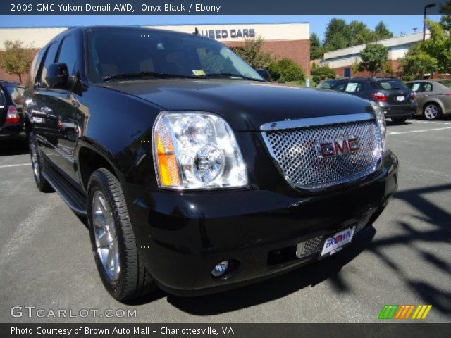 2009 GMC Yukon Denali AWD in Onyx Black