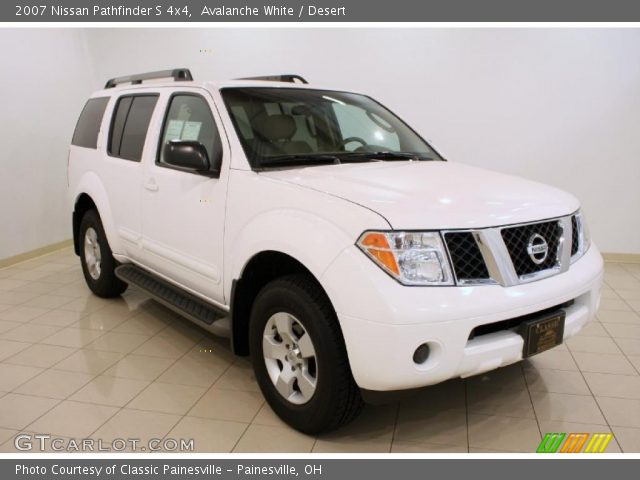 2007 Nissan Pathfinder S 4x4 in Avalanche White