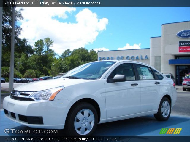 2010 Ford Focus S Sedan in White Suede