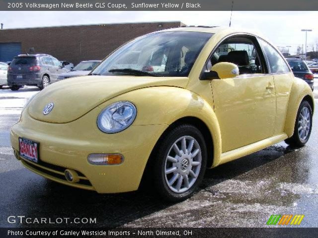 2005 Volkswagen New Beetle GLS Coupe in Sunflower Yellow