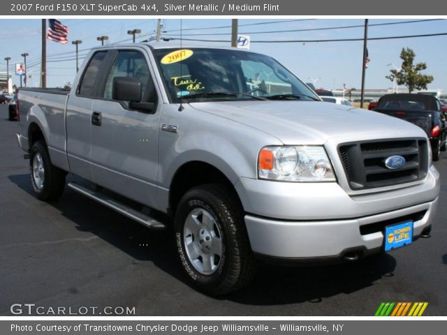 2007 Ford F150 XLT SuperCab 4x4 in Silver Metallic