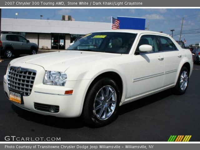 2007 Chrysler 300 Touring AWD in Stone White