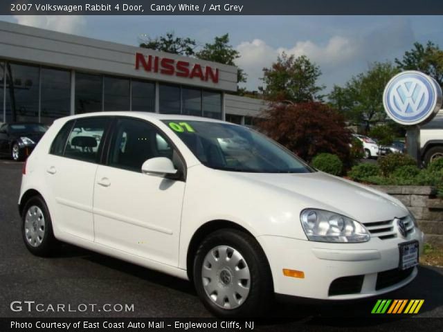 2007 Volkswagen Rabbit 4 Door in Candy White