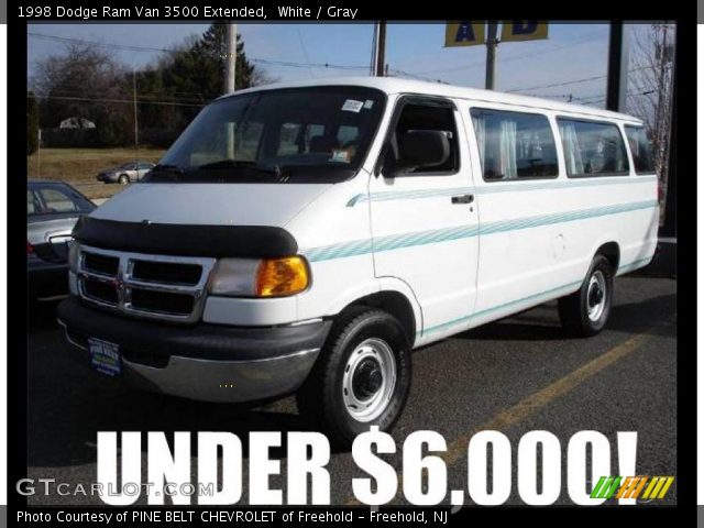 1998 Dodge Ram Van 3500 Extended in White