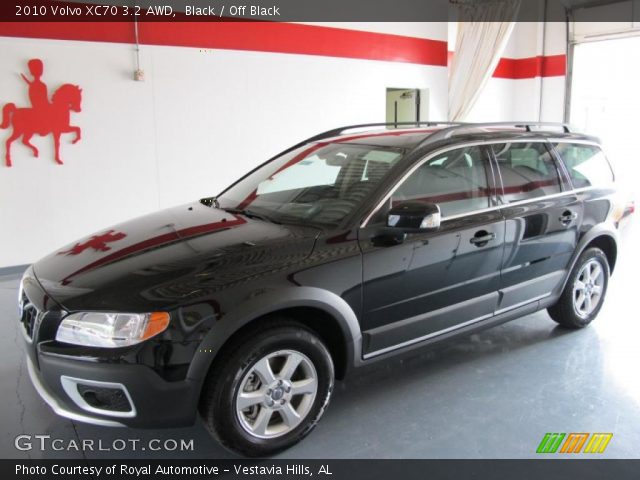 2010 Volvo XC70 3.2 AWD in Black