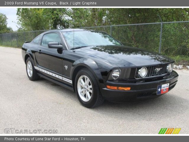 2009 Ford Mustang V6 Coupe in Black