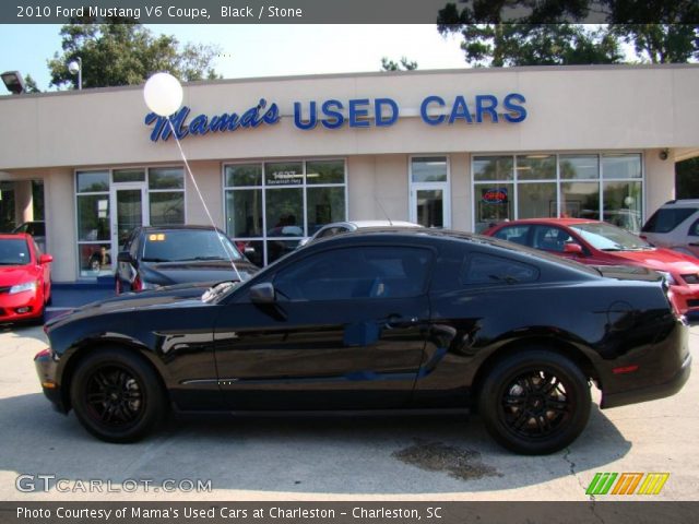 2010 Ford Mustang V6 Coupe in Black