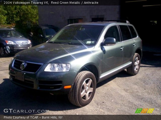 2004 Volkswagen Touareg V6 in Reed Green Metallic