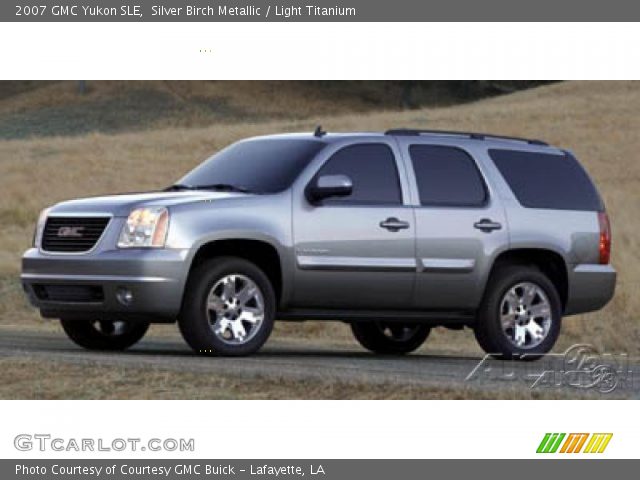 2007 GMC Yukon SLE in Silver Birch Metallic