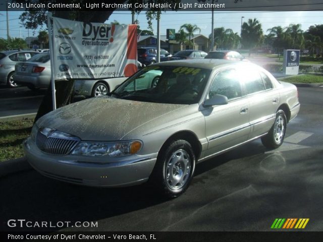 2001 Lincoln Continental  in Light Parchment Gold Metallic
