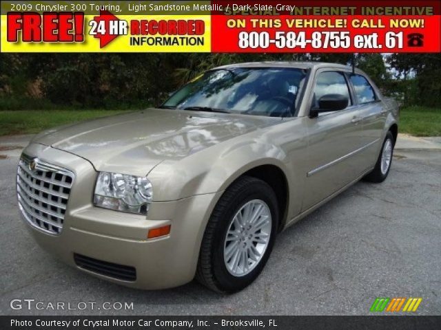 2009 Chrysler 300 Touring in Light Sandstone Metallic