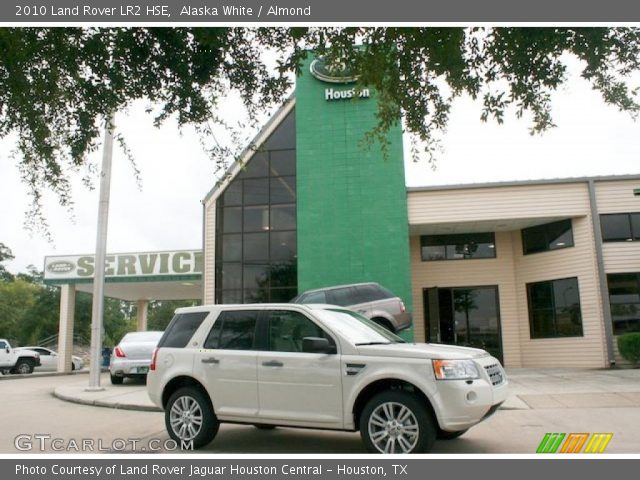 2010 Land Rover LR2 HSE in Alaska White