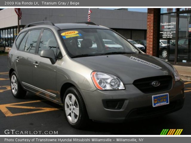 2009 Kia Rondo LX in Titanium Gray