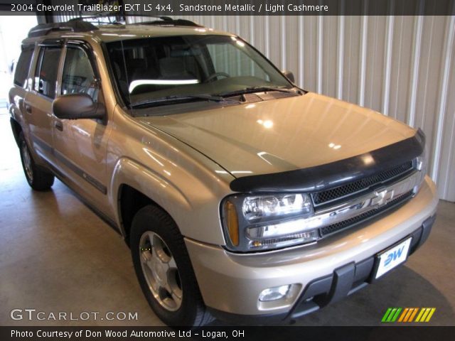 2004 Chevrolet TrailBlazer EXT LS 4x4 in Sandstone Metallic